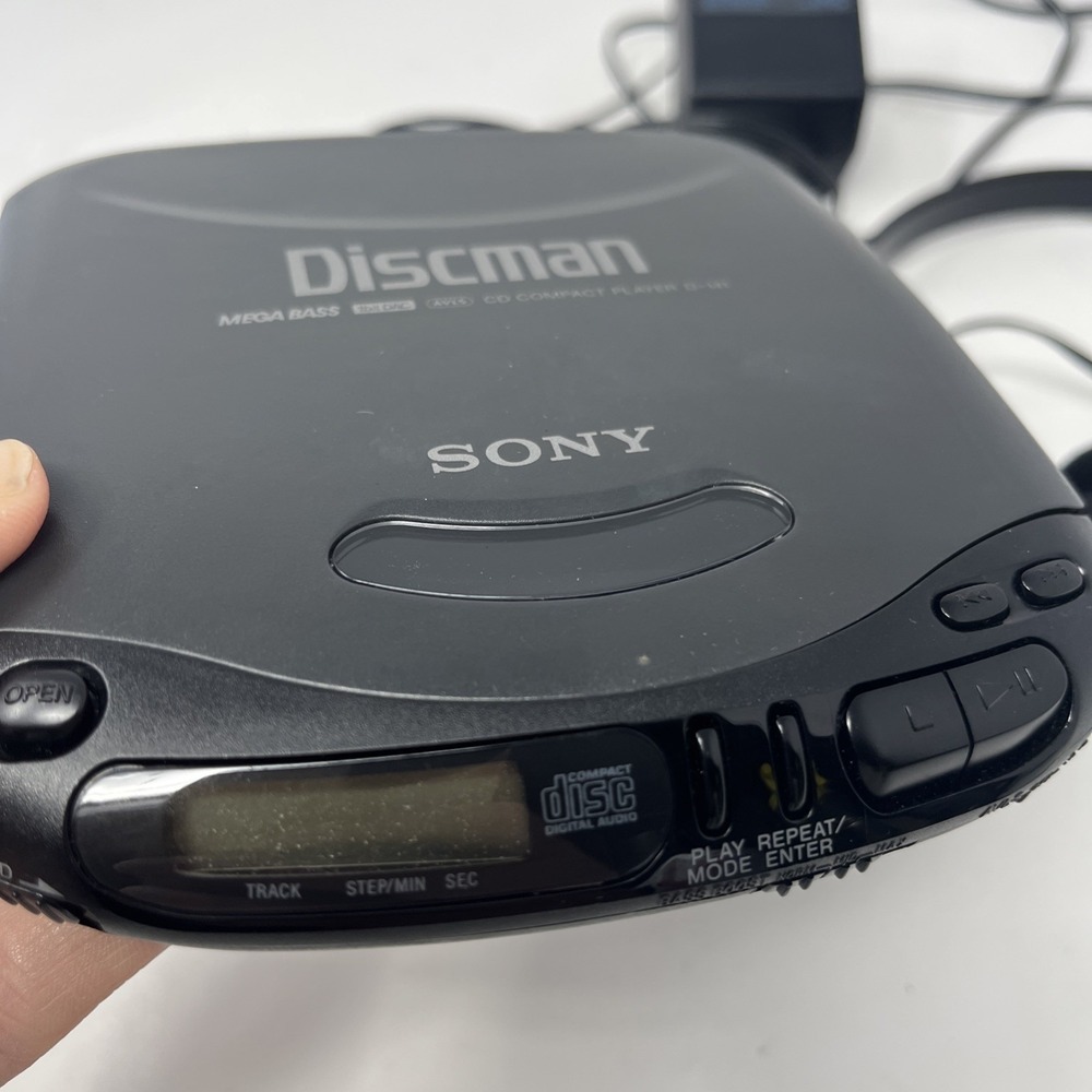 Vintage Sony Discman D-141 Portable CD Player w/ AC Adapter + Headphones MDR-210 - Picture 5 of 11